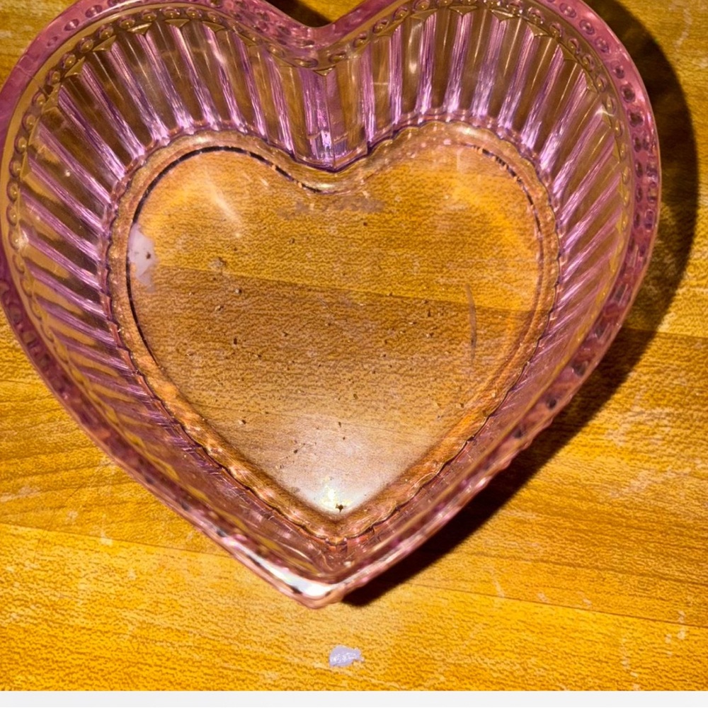 Pink Heart-Shaped Glass Dish